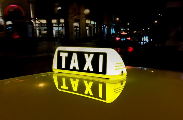 Taxi aéroport Lyon Saint-Exupéry : un trajet sans stress !